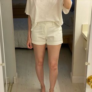 Gap Size 2 White Cotton City Short Medium Rise